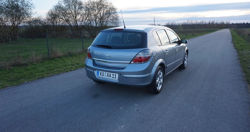 Opel Astra cena 16900 przebieg: 190000, rok produkcji 2009 z Koziegłowy małe 352